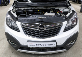 Подержанный автомобиль Opel Mokka 2013 года (9 фото)