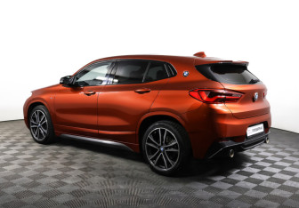 Подержанный автомобиль BMW X2 2018 года (7 фото)
