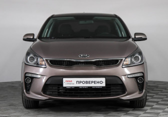 Подержанный автомобиль Kia Rio Sedan 2019 года (2 фото)