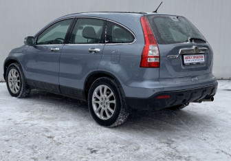 Подержанный автомобиль Honda CR-V 2008 года (7 фото)