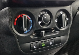 Подержанный автомобиль LADA (ВАЗ) Granta Sedan 2023 года (21 фото)