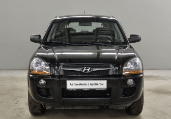 Подержанный автомобиль Hyundai Tucson 2008 года (2 фото)