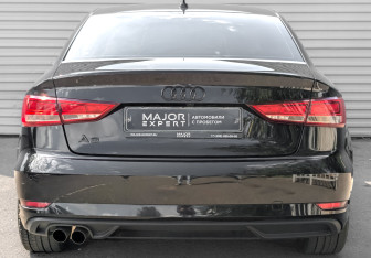Подержанный автомобиль Audi A3 Sedan 2020 года (6 фото)