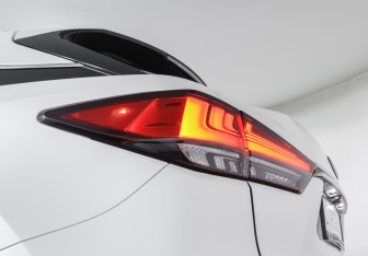 Подержанный автомобиль Lexus RX 2019 года (23 фото)