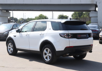 Подержанный автомобиль Land Rover Discovery Sport 2019 года (7 фото)