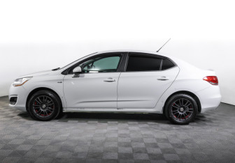 Подержанный автомобиль Citroen C4 Sedan 2014 года (8 фото)