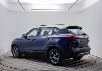 Подержанный автомобиль Kia Seltos 2020 года (7 фото)