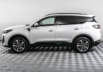 Подержанный автомобиль Chery Tiggo 7 Pro Max 2024 года (8 фото)