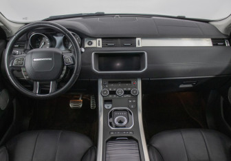Подержанный автомобиль Land Rover Range Rover Evoque 2017 года (13 фото)