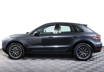 Подержанный автомобиль Porsche Macan 2018 года (8 фото)