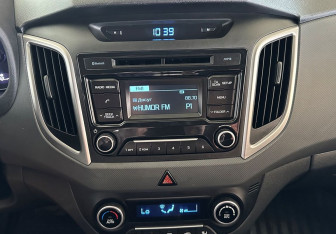 Подержанный автомобиль Hyundai Creta 2017 года (14 фото)