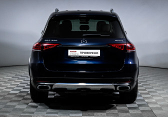 Подержанный автомобиль Mercedes-Benz GLE 2020 года (26 фото)