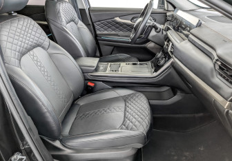 Подержанный автомобиль Exeed TXL 2022 года (25 фото)