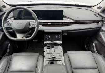 Подержанный автомобиль Exeed LX 2023 года (12 фото)