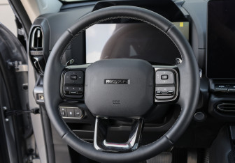 Подержанный автомобиль Haval H7 2025 года (17 фото)