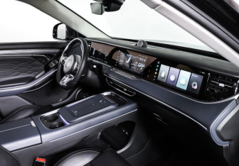 Подержанный автомобиль Voyah Free 2024 года (11 фото)