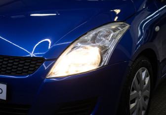 Подержанный автомобиль Suzuki Swift Hatchback 2011 года (20 фото)