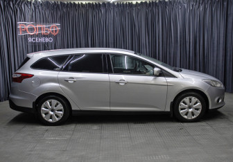 Подержанный автомобиль Ford Focus Wagon 2012 года (4 фото)