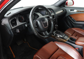 Подержанный автомобиль Audi A4 Sedan 2008 года (9 фото)
