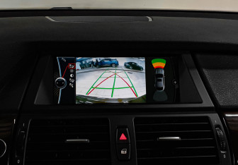 Подержанный автомобиль BMW X6 2014 года (15 фото)