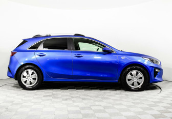 Подержанный автомобиль Kia Ceed Hatchback 2018 года (4 фото)