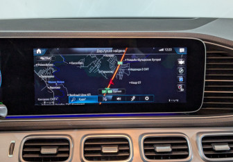 Подержанный автомобиль Mercedes-Benz GLE 2021 года (30 фото)