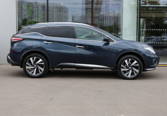 Подержанный автомобиль Nissan Murano Suv 2020 года (4 фото)