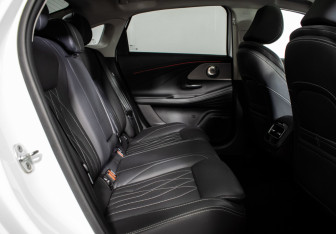 Подержанный автомобиль Chery Arrizo 8 2023 года (9 фото)