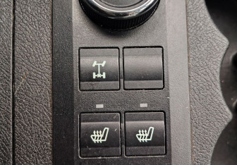 Подержанный автомобиль УАЗ Patriot 2017 года (15 фото)