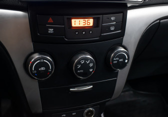 Подержанный автомобиль SsangYong Actyon 2011 года (19 фото)