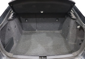 Подержанный автомобиль Skoda Octavia Liftback 2014 года (19 фото)