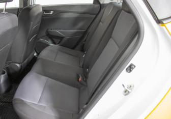 Подержанный автомобиль Hyundai Solaris Sedan 2021 года (11 фото)