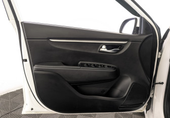 Подержанный автомобиль Kia Rio Sedan 2021 года (19 фото)