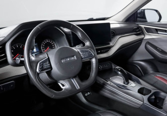 Подержанный автомобиль Haval F7 2022 года (14 фото)