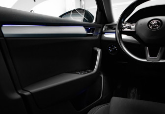 Подержанный автомобиль Skoda Superb Liftback 2018 года (15 фото)