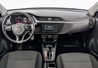 Подержанный автомобиль Kia Rio Hatchback 2021 года (21 фото)