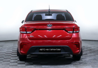 Подержанный автомобиль Kia Rio Sedan 2019 года (6 фото)