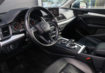 Подержанный автомобиль Audi Q5 2018 года (13 фото)