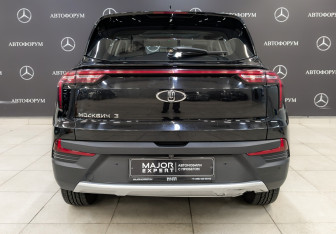 Подержанный автомобиль Москвич 3 2023 года (6 фото)