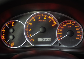 Подержанный автомобиль Subaru Impreza WRX Sedan 2012 года (12 фото)