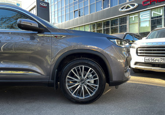 Подержанный автомобиль Chery Tiggo 8 Pro Max 2024 года (9 фото)