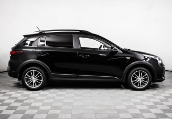 Подержанный автомобиль Kia Rio Hatchback 2021 года (4 фото)