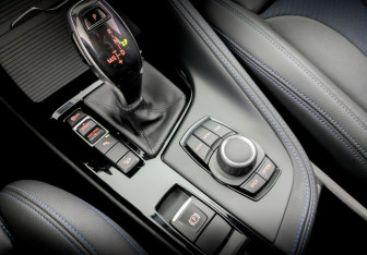 Подержанный автомобиль BMW X1 2020 года (27 фото)