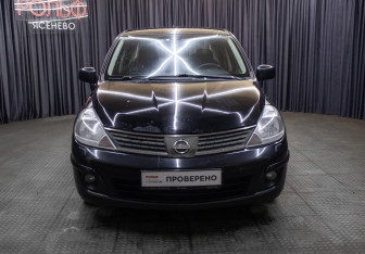 Подержанный автомобиль Nissan Tiida Sedan 2010 года (2 фото)
