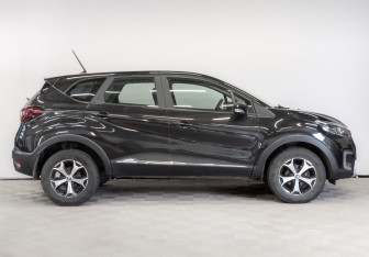 Подержанный автомобиль Renault Kaptur 2021 года (4 фото)
