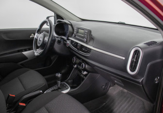 Подержанный автомобиль Kia Picanto 2017 года (9 фото)