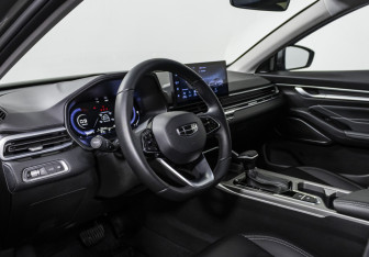 Подержанный автомобиль Geely Emgrand 2024 года (10 фото)