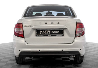 Подержанный автомобиль LADA (ВАЗ) Granta Sedan 2023 года (6 фото)