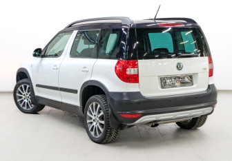 Подержанный автомобиль Skoda Yeti 2012 года (7 фото)