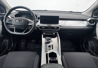 Подержанный автомобиль Geely Coolray 2023 года (9 фото)